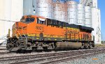 BNSF ES44C4 8021